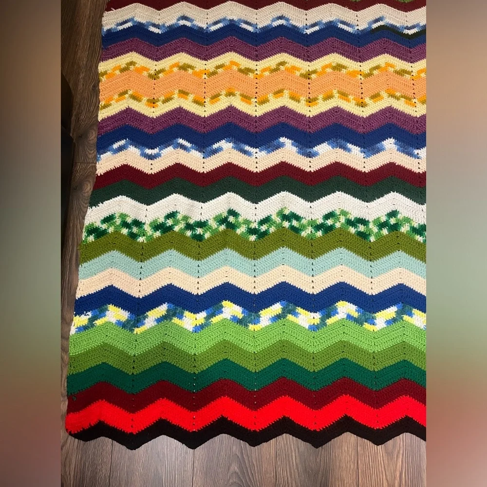 VTG Afghan Crochet Handmade Grandma blanket quilt‎ Cottage 75x80